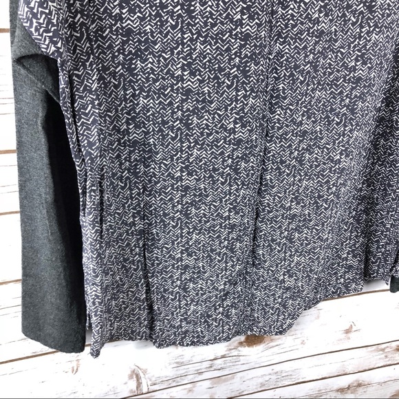 Lou & Grey gray white abstract long sleeve top - Picture 8 of 8